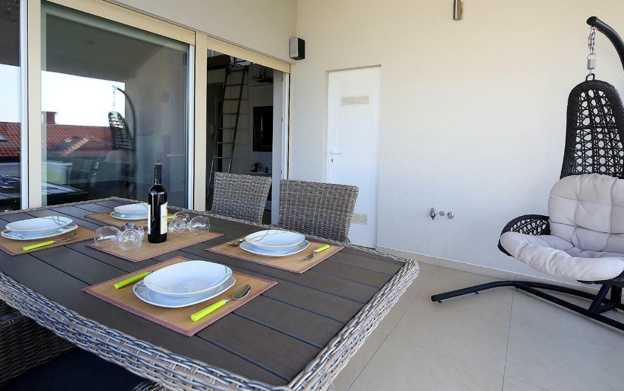 Apartment Porpo Malinska Exterior photo